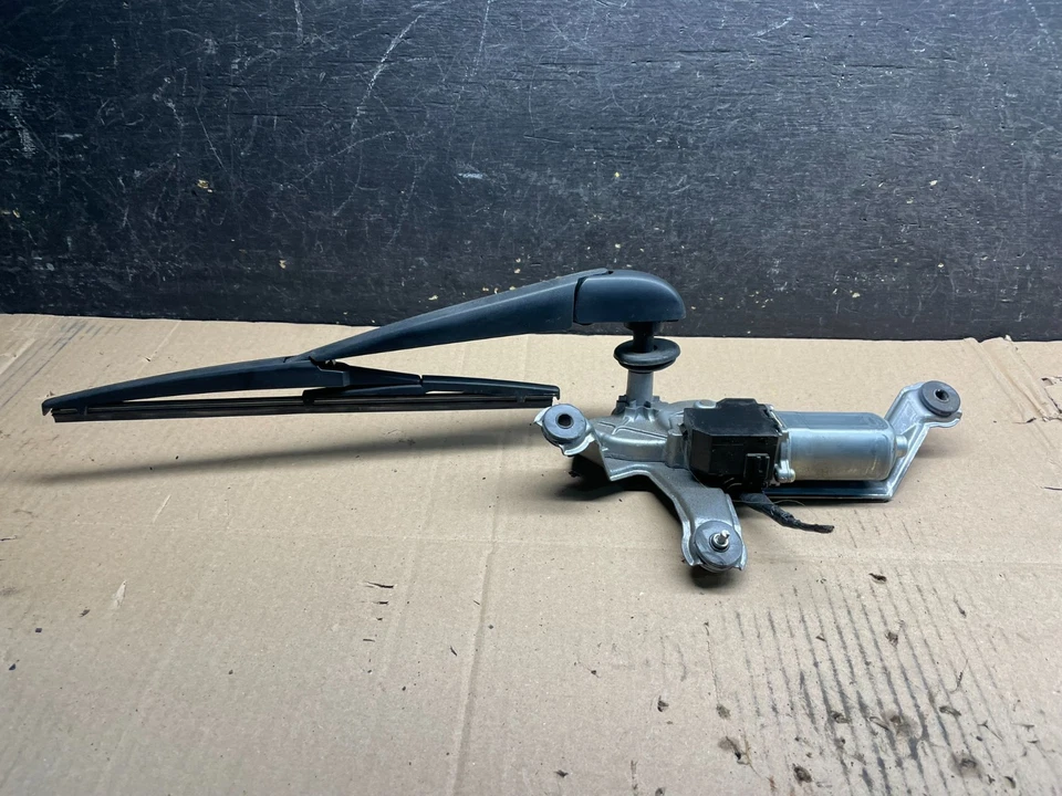 Motor limpiaparabrisas trasero Toyota Rav4 2006 a 2012 OEM v1997 DG Foto 2 de 4