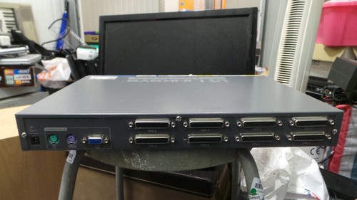 Linksys ProConnect 8-Station KVM Switch - Picture 5 of 6