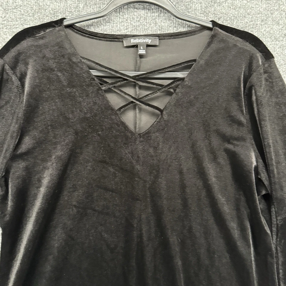Blusa Top Relativity Mujer L Negro Terciopelo Cuello en V Manga Campana Bruja Gótica Hada Foto 2 de 4