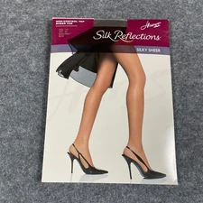Hanes Silk Reflections Pantyhose NonControl Top Reinf Size AB Barely Black New