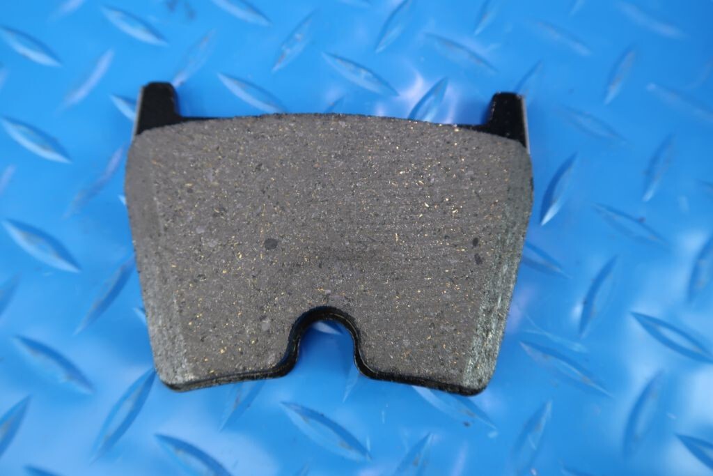 Lamborghini Gallardo Huracan R8 front brake pads #11216 Low dust