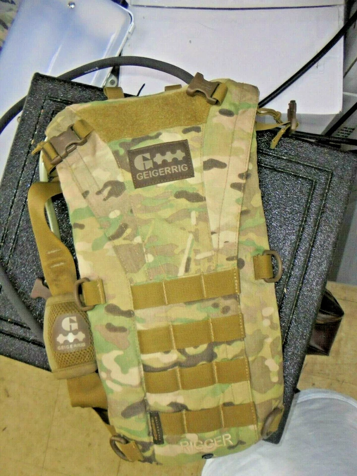 PAQUETE DE HIDRATACIÓN GEIGERRIG RIGGER CON PAQUETE DE HIDRATACIÓN ORIGINAL DE 2 L Foto 4 de 4