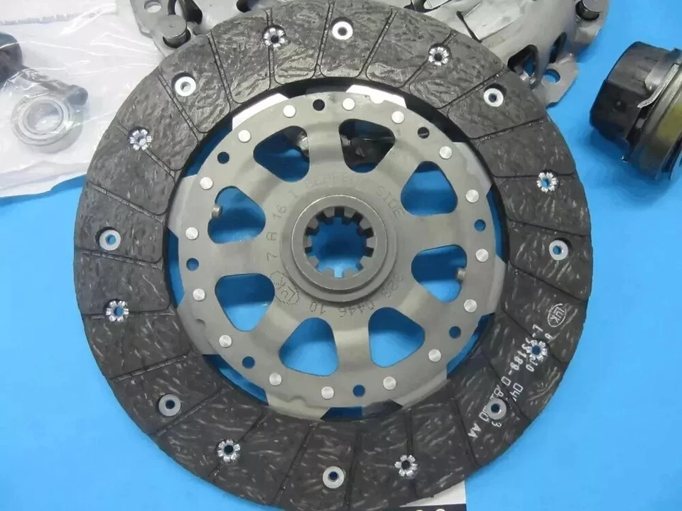 Trans. Kit de embrague LUK reemplaza BMW OEM # 21207531843 (325XI 330CI 330I 530I Z4) Foto 3 de 4