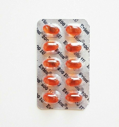 Vitamin E - Evion Capsules for Glowing Face Strong Hair Nails Glow Acne Wrinkles - Picture 2 of 9
