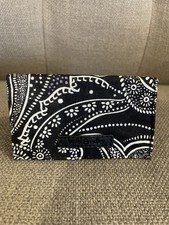 VERA BRADLEY CARD CASE STELLAR PAISLEY RFID BLACK WHITE - EXCELLENT