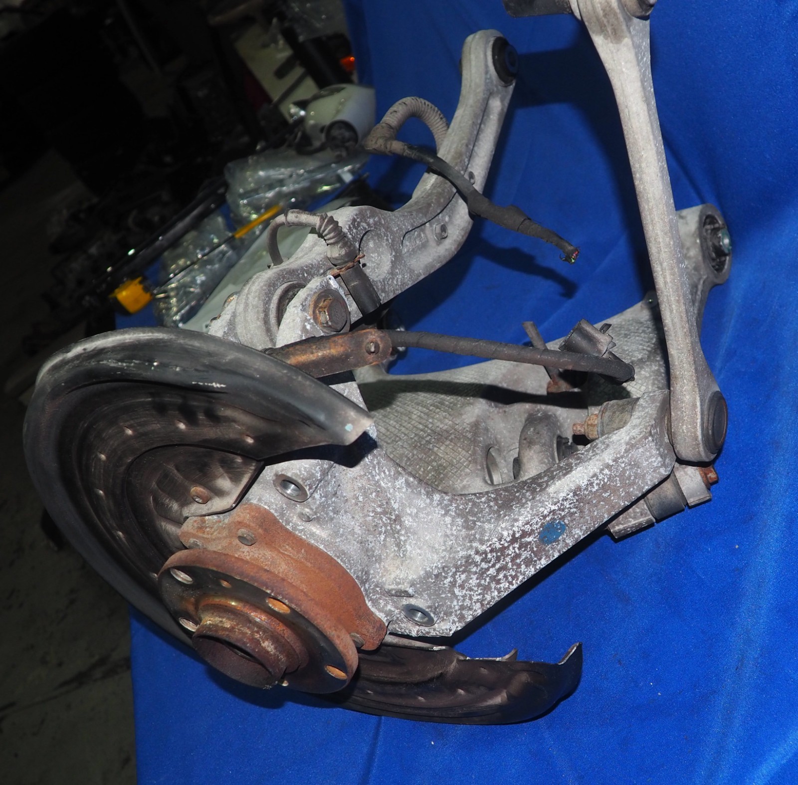 2013-2018 Bentley Continental GTC Left Rear Spindle Knee Complete Assembly OEM
