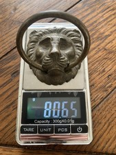 PETIT Heurtoir  de Porte Ancien  Tête de Lion BRONZE  OU LAITON  9 x 5,2 CM ....