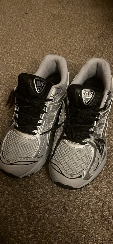 ASICS GEL-KAYANO Legacy Gray/Black Mesh Cushioned Running Sneaker Men 10.5