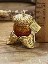 2004 Estée Lauder Acorn with Stand Solid Perfume Compact INTUITION Never Used