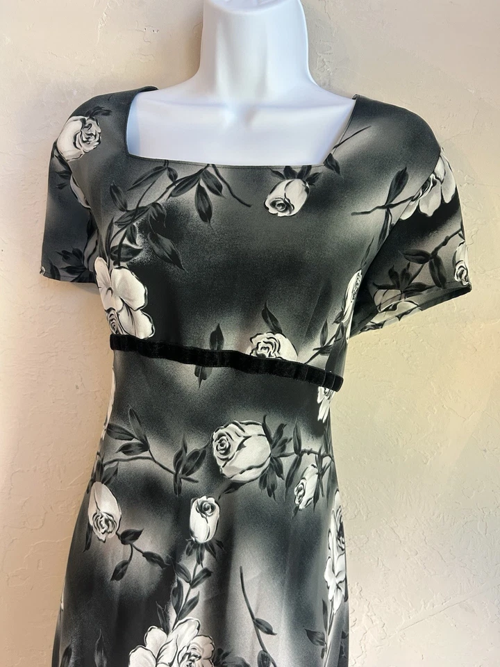 Vintage 90s Y2K Dark Floral Empire Waist Maxi Dress 13 14 Rose Whimsigoth Goth - Image 2 of 4