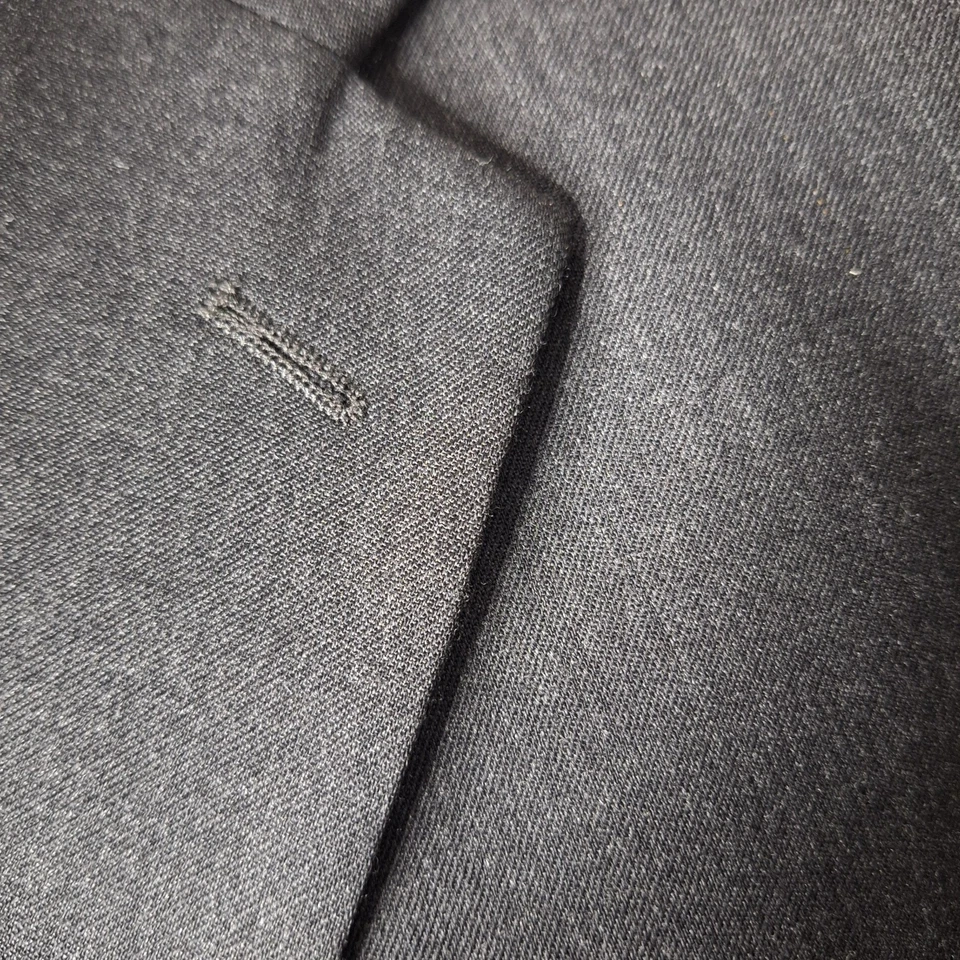 Chaqueta Blazer Perry Ellis Para Hombre 42L Gris Oscuro 3 Botones Lana Sin Ventilación Foto 3 de 4