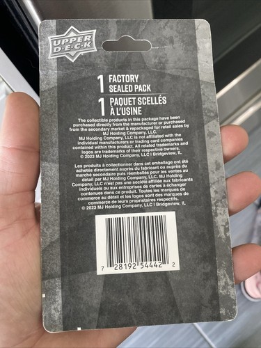 2022 AEW Upper Deck Allure Blister Pack - Picture 2 of 2