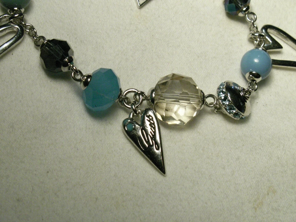GUESS Color Argento,Crysals,Vetro,Lucite Perline & Cuore Braccialetto Ciondoli - Immagine 4 di 4