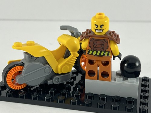 LEGO City Stuntz Wallop Minifigura 60297 y tirar hacia atrás volante moto acrobacias - Imagen 4 de 13