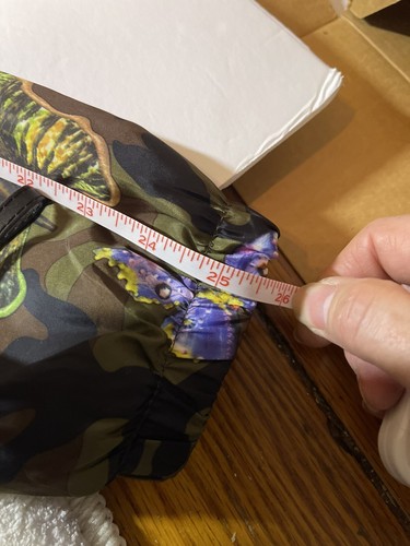 Chaqueta cortavientos camuflada mariposa con capucha talla totalmente forrada bolsillos con cremallera talla M - Imagen 9 de 12