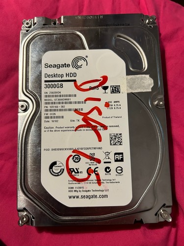 Disque dur Seagate Desktop HDD 3000 Gb ST3000DM001 7200 rpm Sata