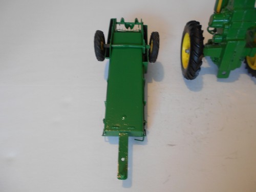 Vintage Eska 1:16 John Deere K Manure Spreader w/Ertl JD 630 LP Tractor, Used - Picture 22 of 23