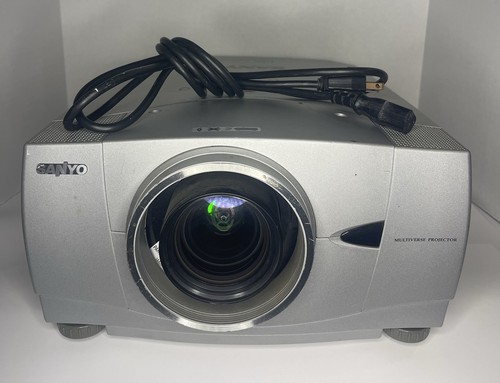 Sanyo PLC-XP57L - XGA Large Venue Presentation Projector - PRO xtraX TESTED - Picture 12 of 12