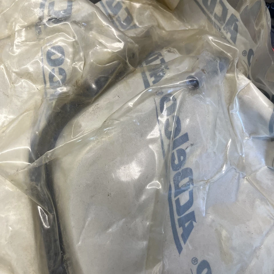 Línea superior del enfriador de aceite de transmisión ACDelco 10269712 nuevo para Chevy Impala OEM Foto 3 de 4