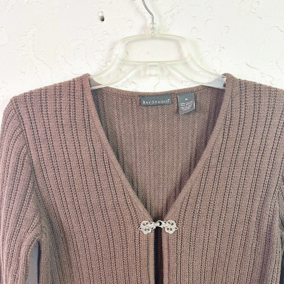 Cárdigan suéter mediano vintage Y2K marrón de un botón manga larga tejido acanalado Foto 3 de 4