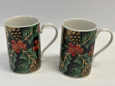 DUNOON GOLDEN HOLLY COFFEE MUGS SET OF 2 PINECONES CHRISTMAS C. BESSEY SCOTLAND