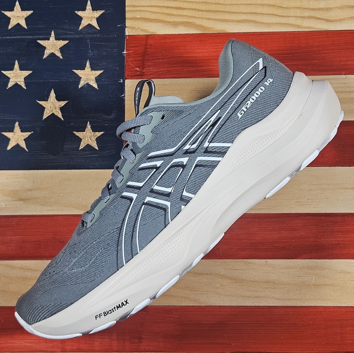 Asics GT 2000 14 Running Shoe Monument-Gray/White SAMPLE [1011C056
