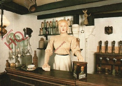 Ansichtskarte__Hardy's Wessex Ausstellung, die Bar der Olde World Pub