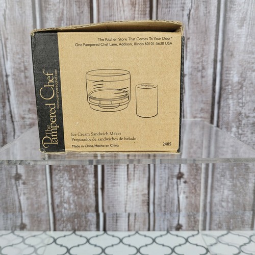 Pampered Chef Ice Cream Sandwich Maker #2485 New in box w/instructions - Picture 2 of 8