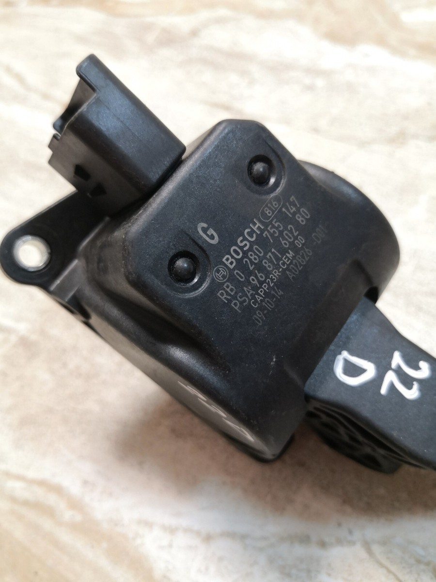 Peugeot 206+ 2009/Accelerator throttle pedal potentiometer