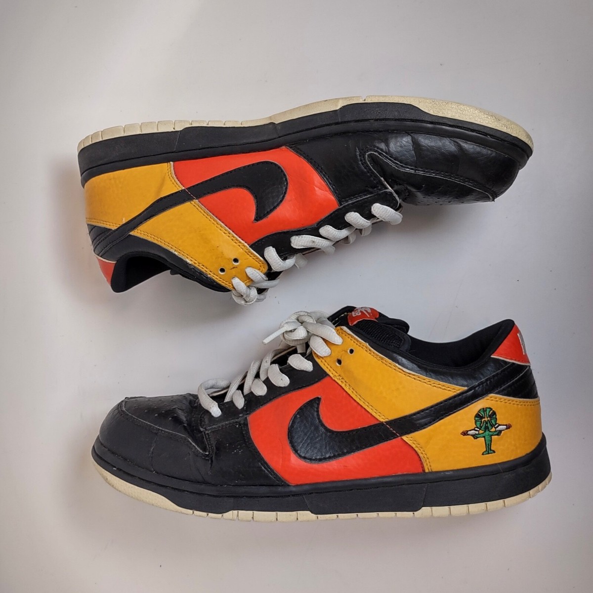 nike raygun logo