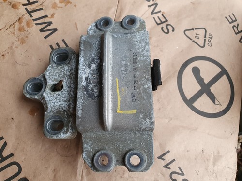 VW Eos 2,0 TSI 147KW/200PS Automatik Getriebehalter  1K0199555BE 03.2006-2015