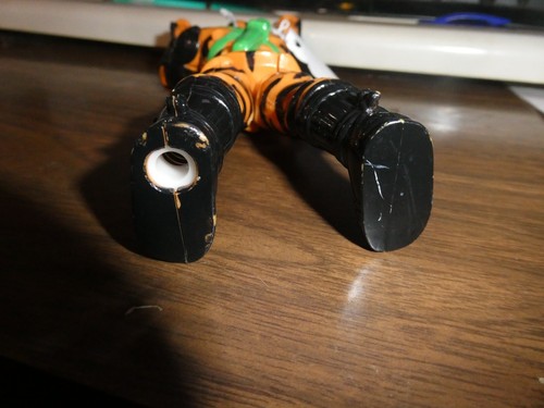 Modellino vintage Milton-Bradley Karate Fighters DRAGON KICK 1994 - Foto 5 di 5