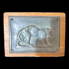 Bas-Relief Animalier en Bronze La Panthère d'Antoine-Louis Barye - Signé 