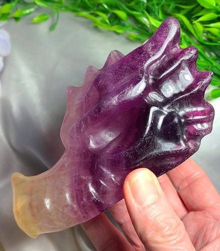 Großer 5" 660g A+ Regenbogen Fluorit Kristall Drachenkopf Schädel Schnitzerei Skulptur - Bild 18 von 24