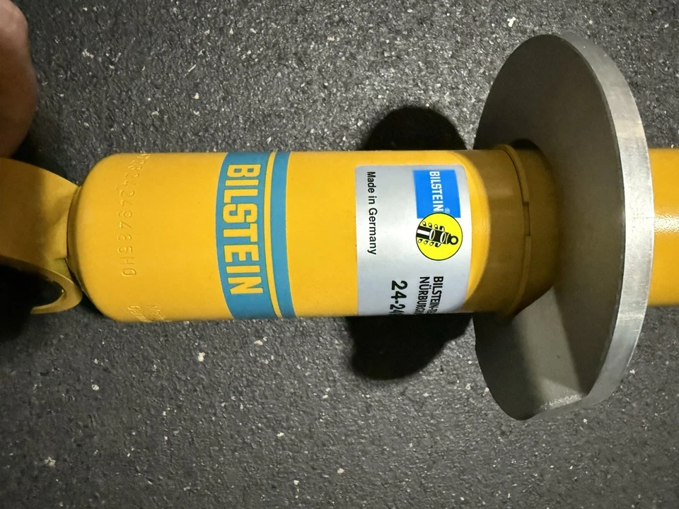 Amortiguador trasero Bilstein 24-249485 B6 Performance 2015-2017 para Subaru cada uno Foto 3 de 4