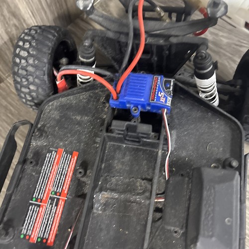 Broken For Parts TRAXXAS Ford F-150 Raptor RC #X1 - Picture 3 of 6