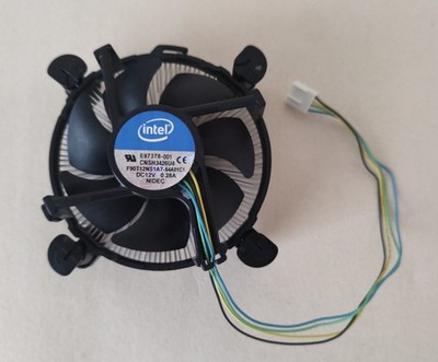 Intel CPU Kühler   gereinigt   voll funktionsfähig   Push Pins intakt