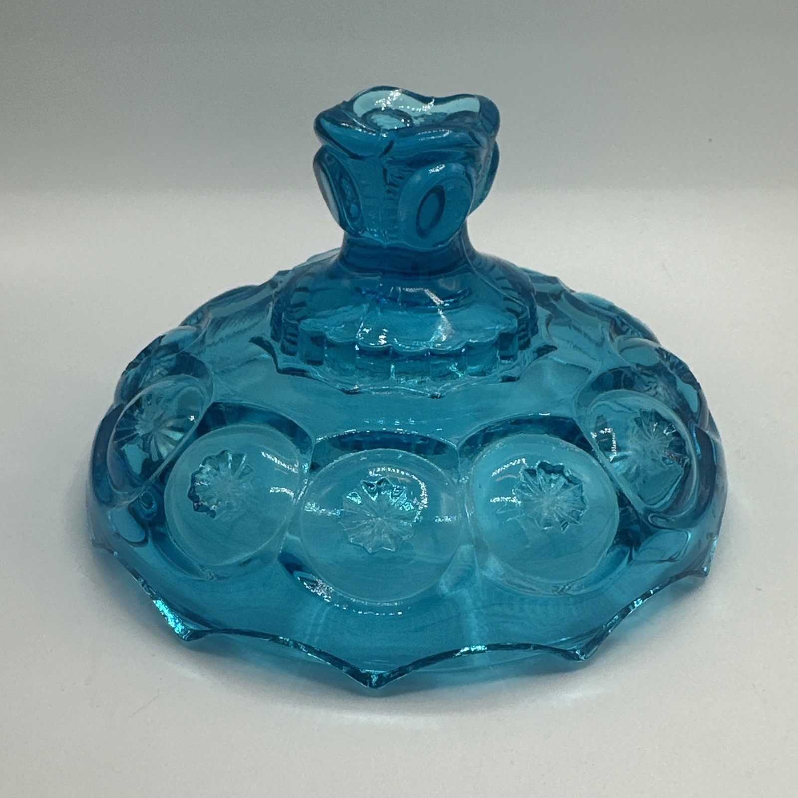 L.E. Smith moon and stars BLUE lid only 6” dia
