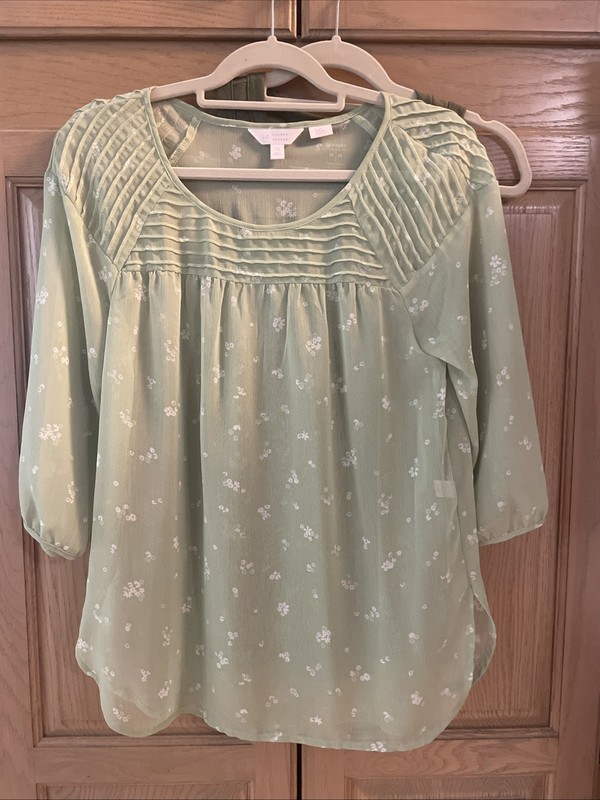 Lauren Conrad Women's FLORAL Green Sheer Blouse With Old Navy Tank M