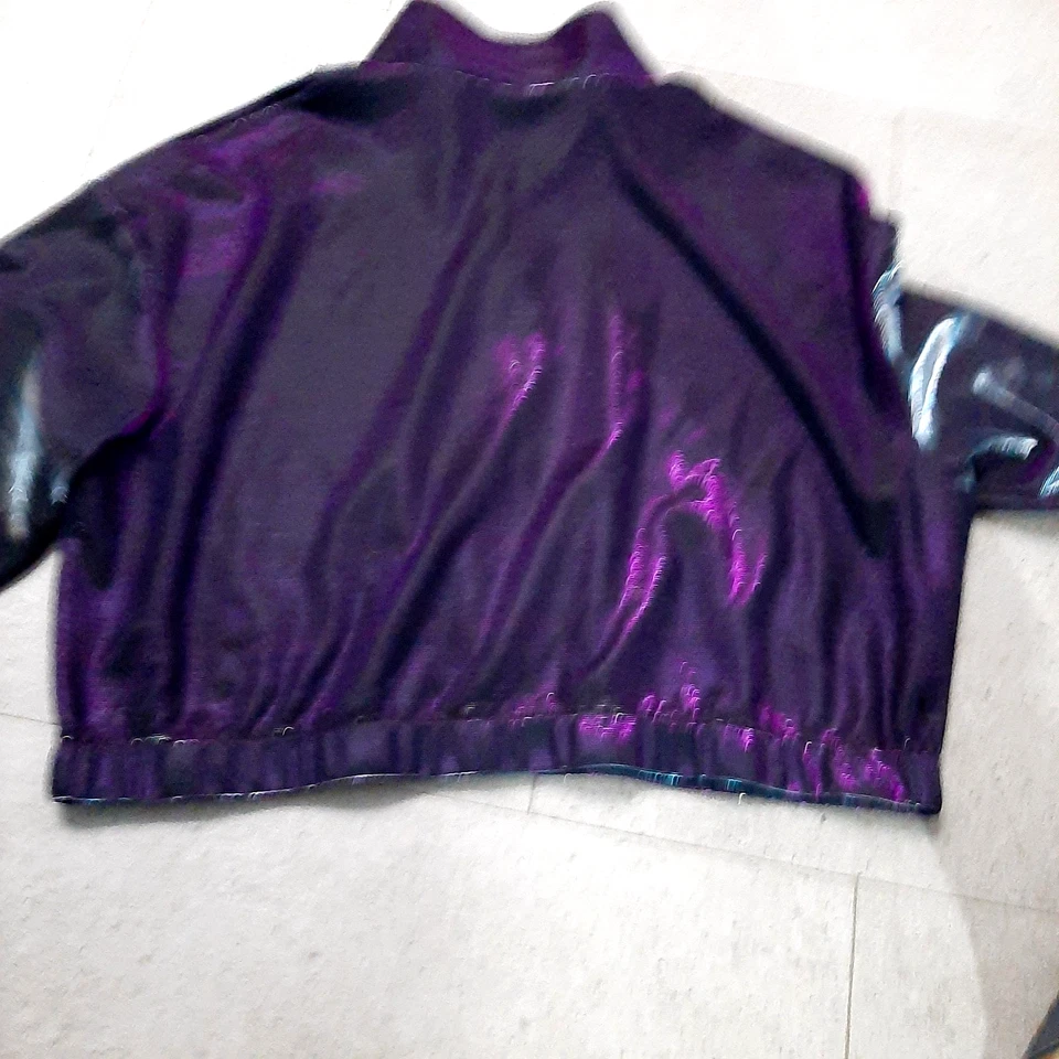 Clubwear - Holografische Glitzer Blusen Jacke / Blouson in Gr. 4XL um 48-50 - Bild 2 von 4