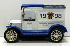 Ertl UK Kentucky 1998 Wildcats Football 1913 Ford Model T Van Bank Die Cast