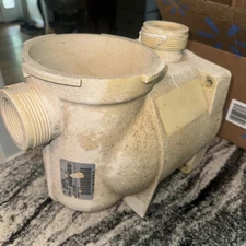 Genuine OEM Pentair SuperFlo Pump Housing  350089 340039 340039 340040USED
