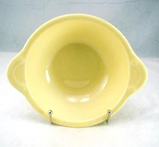 Taylor Smith & Taylor Luray Lu-Ray Pastels Yellow Lugged Soup Bowl Crazed