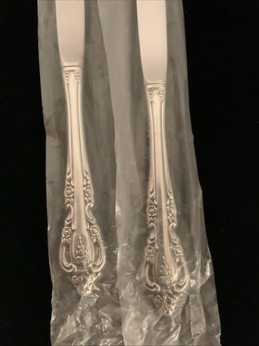Oneida Community BRAHMS STAINLESS Serrated Steak Knife Set of 2 - Picture 2 of 5