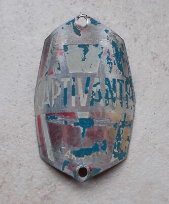 Insigne De Tête De Vélo Ancien TANANARIVIENNE – Cycles Français – Vintage