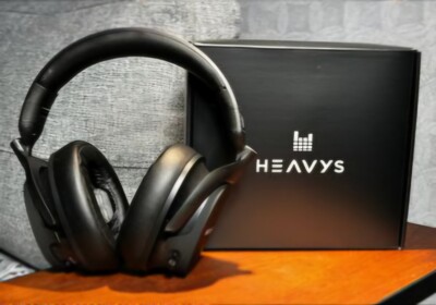 【美品】HEAVYS Bluetoothヘッドホン H1H Heavys H1H Headphones - Built for Heavy Music Fans + Travel