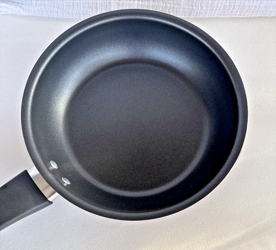 Cook's Essentials 8 In Hard-anodized Non-Stick Fry Pan Omelette Skillet Red - Image 4 of 4