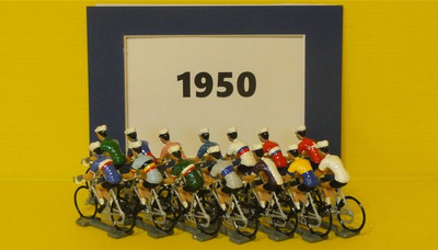 3 cyclistes miniatures plastique Equipes 2023 Ech1/32 base Cofalu Tour de france