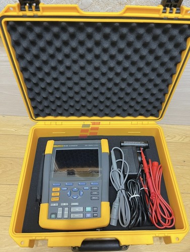 FLUKE 190-202 new digital oscilloscope - Picture 3 of 8