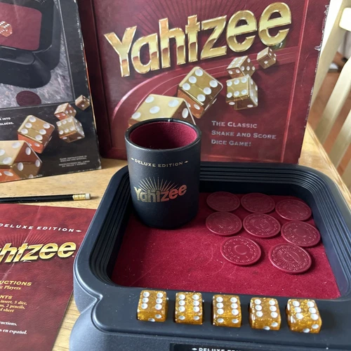 Yahtzee Deluxe Edition Dice Vintage 1997 Milton Bradley Board Game Complete